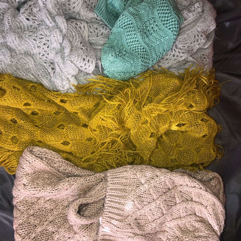 Scarfs and hats